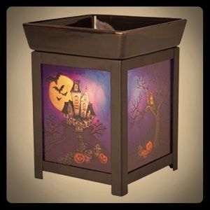 House on haunted hill Scentsy